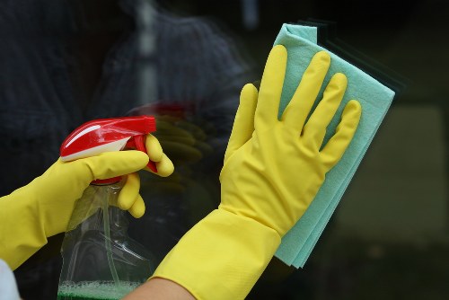 Professional hard floor cleaning in Kennington for tile and stone floors